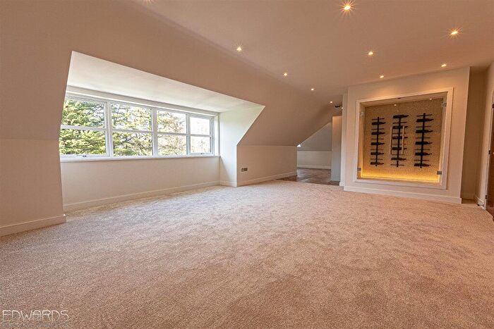 3 Bedroom Penthouse To Rent In Golf Links Road, Ferndown, BH22