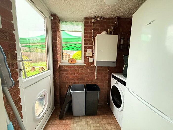 2 Bedroom Semi-Detached House For Sale In Picket Close, Fordingbridge, SP6