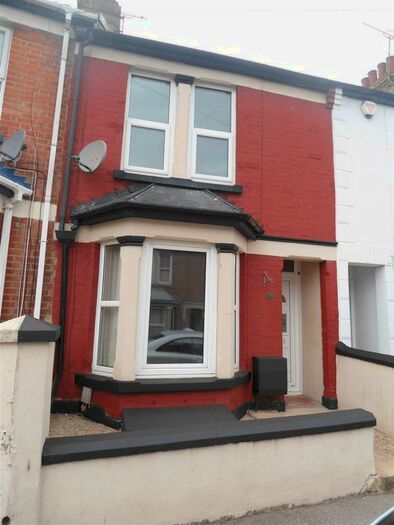 3 Bedroom Terraced House To Rent In Garfield Road, Gillingham, ME7