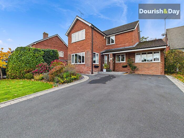4 Bedroom Detached House For Sale In Ferndell Close, Cannock, WS11