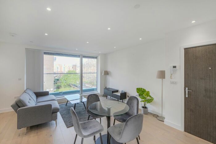 1 Bedroom Flat To Rent In Grange Walk, London, SE1