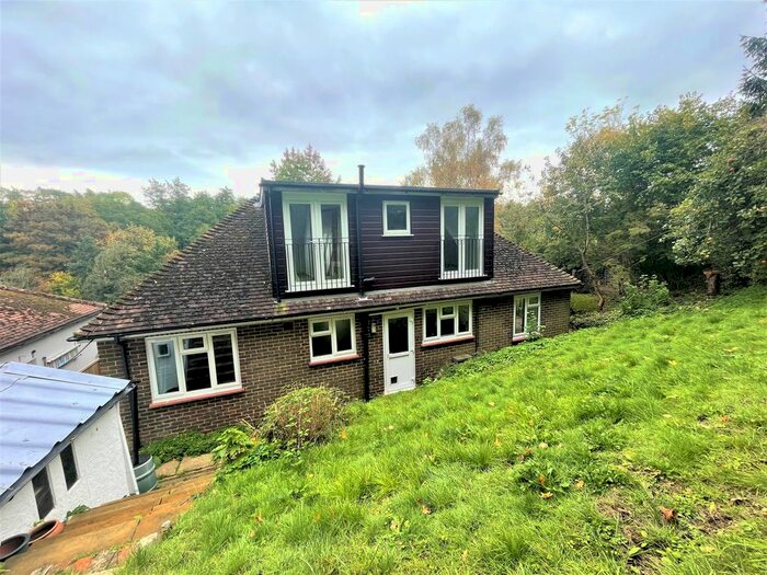 4 Bedroom Detached Bungalow To Rent In Portsmouth Road, Godalming, GU7