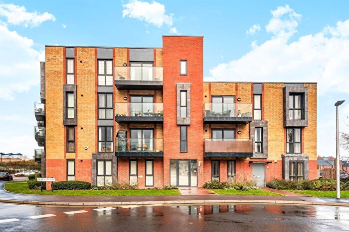 2 Bedroom Apartment To Rent In Oscar Wilde Road, Reading, RG1