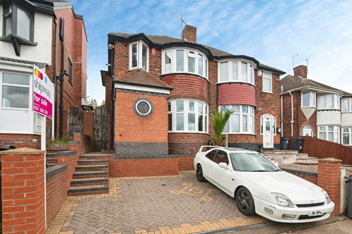 3 Bedroom Semi-Detached House For Sale In Dorrington Road, Birmingham, B42