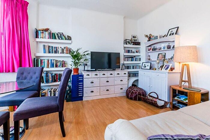 1 Bedroom Flat To Rent In Birkbeck Road, Crouch End, N8