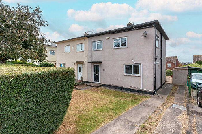 3 Bedroom Semi Detached House For Sale In Romney Avenue, Lockleaze, Bristol, BS7