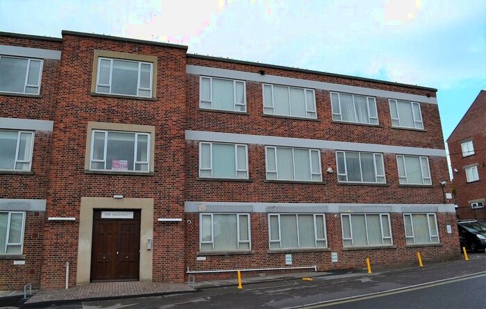 1 Bedroom Flat To Rent In Goldcroft, Yeovil, BA21