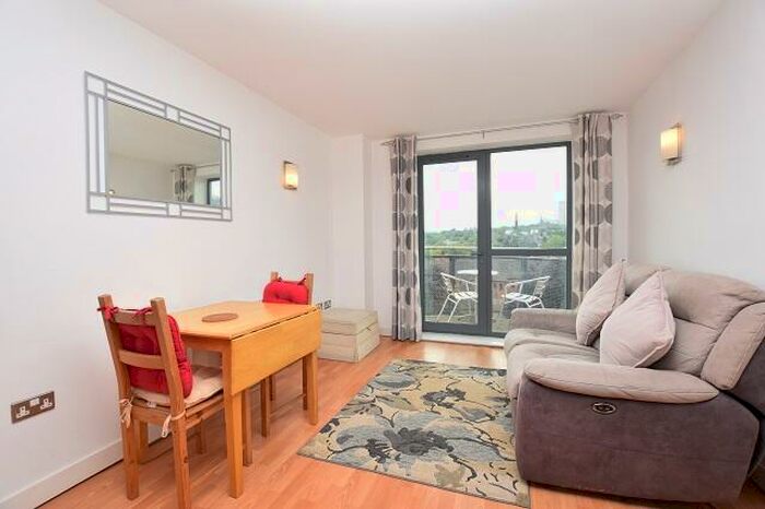 2 Bedroom Apartment To Rent In West One Plaza One, Cavendish Street, S3