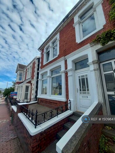 3 Bedroom Semi-Detached House To Rent In New Road, Skewen, Neath, SA10
