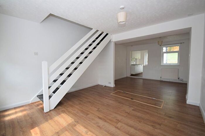 2 Bedroom Terraced House For Sale In Thorold Road, Chatham, ME5