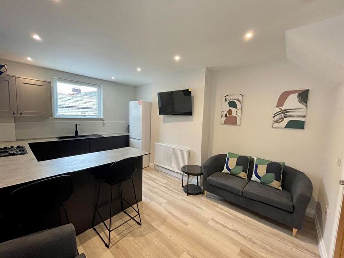 3 Bedroom House To Rent In Howard Gardens, Adamsdown, CF24