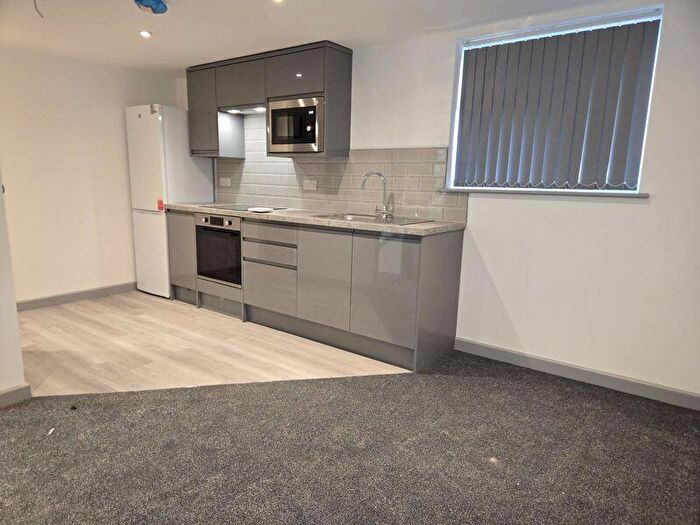 2 Bedroom Flat To Rent In Apartment (Second Floor), Tiverton Road, Selly Oak, Birmingham, B29