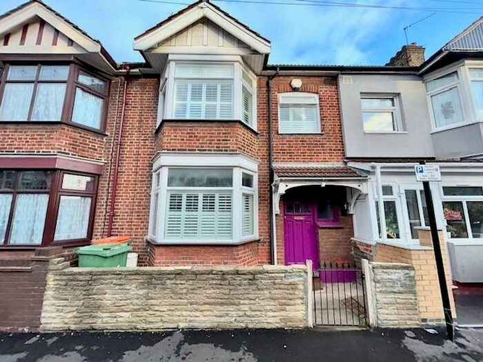 3 Bedroom House To Rent In Calverton Road, East Ham, E6