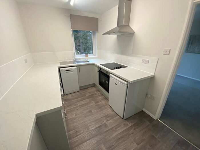 2 Bedroom House To Rent In Powells Ochard, Handbridge, CH4