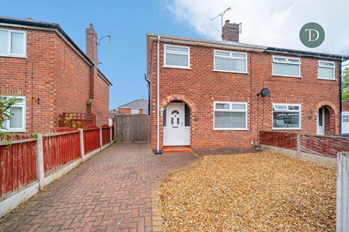 3 Bedroom Semi-Detached House For Sale In Greenlea Close, Whitby, Ellesmere Port, CH65