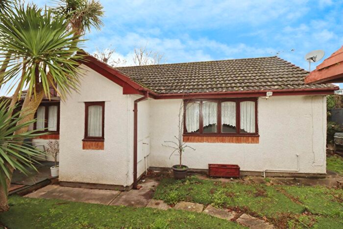 2 Bedroom Bungalow For Sale In Bell Hill Road, St George, Bristol, BS5