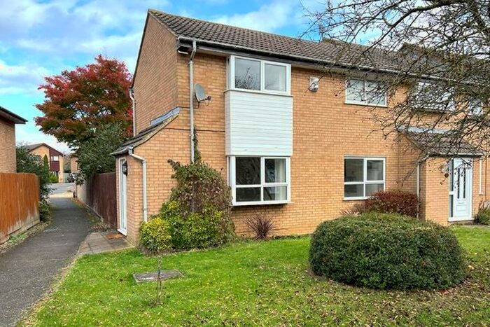 3 Bedroom End Of Terrace House To Rent In The Hedgerows, Furzton, Milton Keynes, MK4