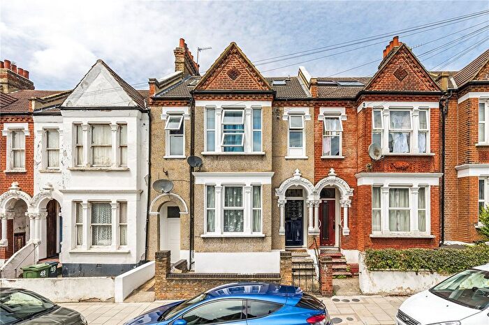 1 Bedroom Flat To Rent In Kingscourt Road, London, SW16