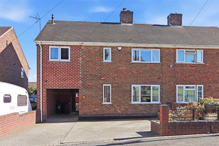 3 Bedroom Semi-Detached House For Sale In Ford Street, New Tupton, Chesterfield, S42