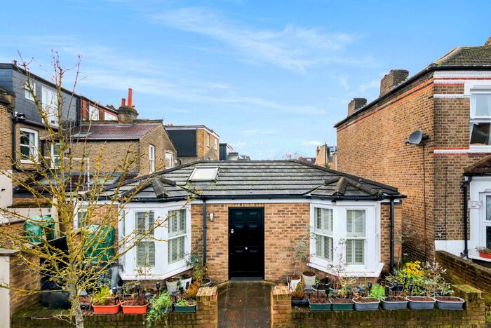 1 Bedroom Flat To Rent In Goodenough Road, Wimbledon, SW19