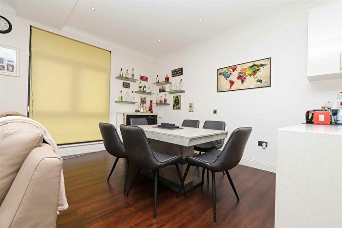 2 Bedroom Apartment For Sale In The Runway, Ruislip, HA4