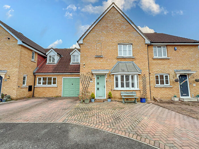 3 Bedroom Terraced House For Sale In Victory Lane, Ashingdon, SS4