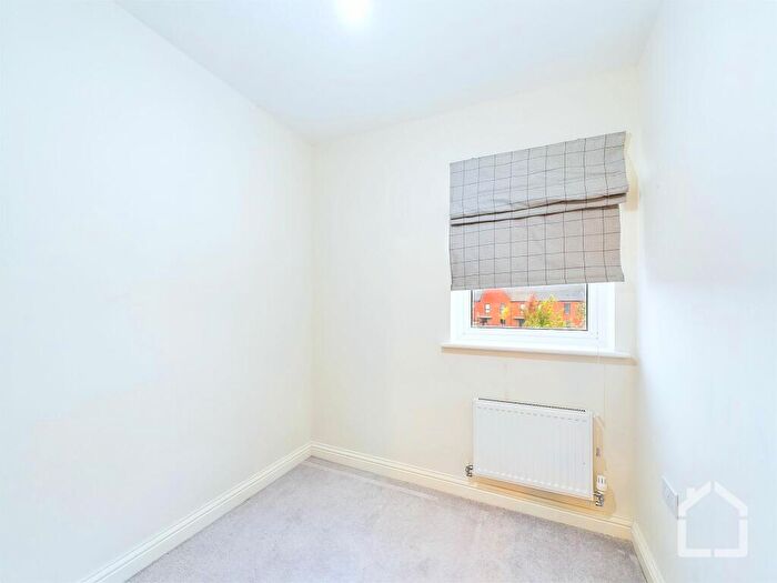 4 Bedroom Link Detached House To Rent In Heren Lane, Whitehouse, MK8