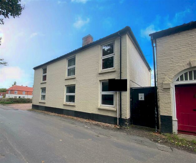 3 Bedroom House To Rent In Church Plain, Mattishall, Dereham, NR20