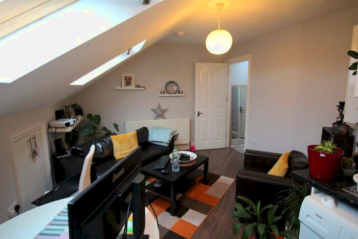 1 Bedroom Flat To Rent In Stroud Green Road, Finsbury Park, N4