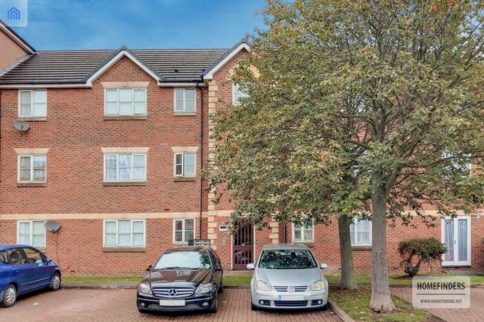 2 Bedroom Flat To Rent In Blessing Way, Barking, IG11