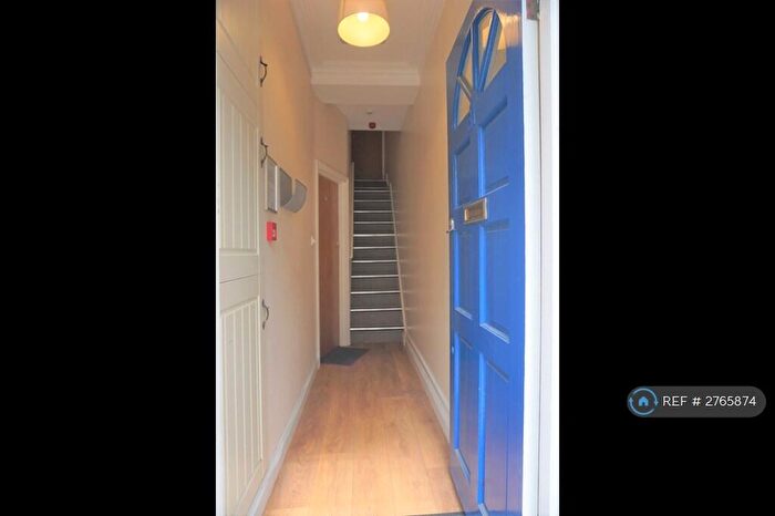 Studio To Rent In Trundleys Road, London, SE8