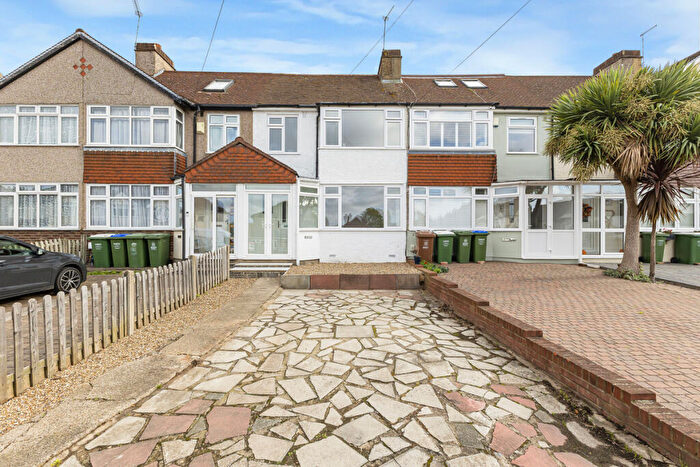 3 Bedroom Terraced House To Rent In Heathview Avenue, Dartford, DA1