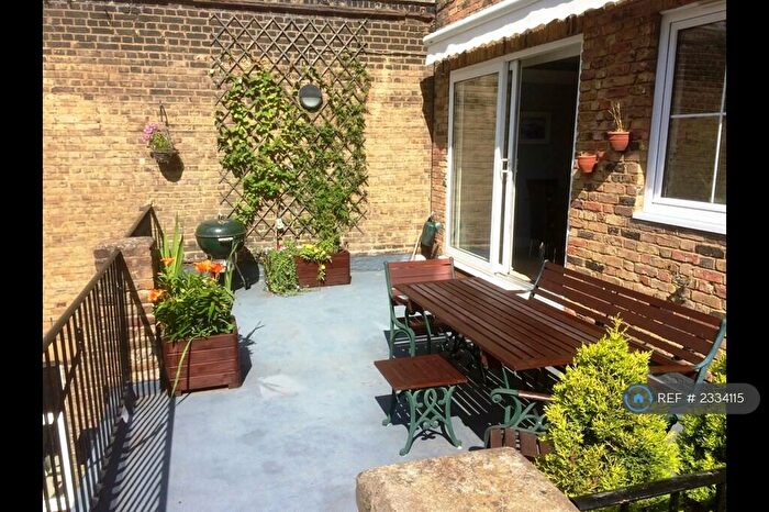 2 Bedroom Flat To Rent In Wickes House, London, E14