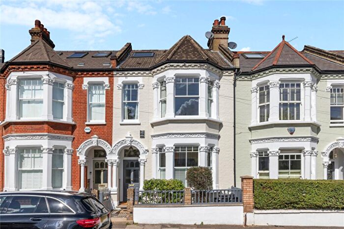 5 Bedroom Terraced House To Rent In Tantallon Road, SW12