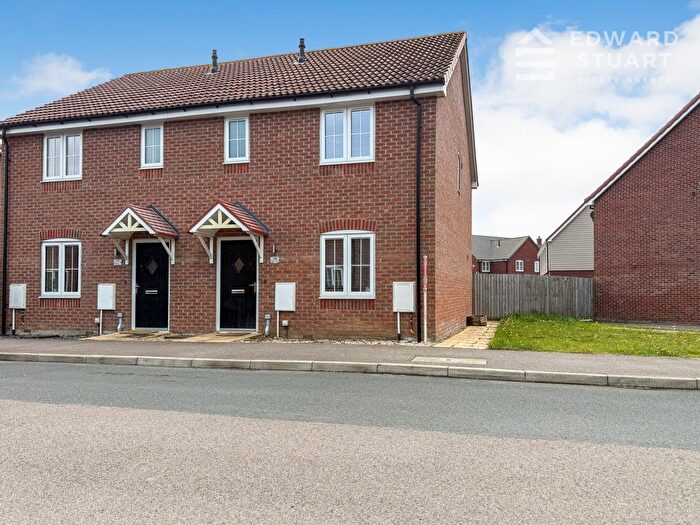 3 Bedroom Semi-Detached House For Sale In Willow Court, Cowbit, Spalding, PE12
