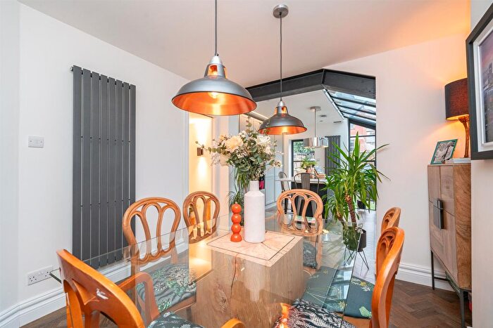 3 Bedroom Terraced House For Sale In Inkerman Road, St.Albans, AL1