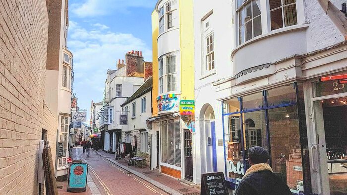 1 Bedroom Flat To Rent In St. Alban Street, Weymouth, Dorset, DT4