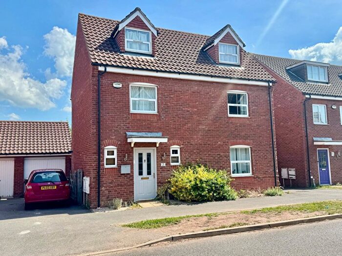 4 Bedroom Detached House For Sale In Foxhollow, Great Cambourne, Cambridge, CB23