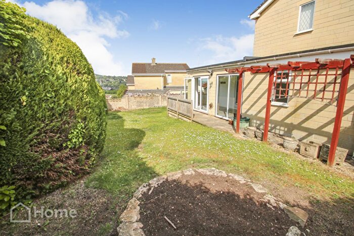3 Bedroom End Terrace House For Sale In Loxley Gardens, Bath, BA2