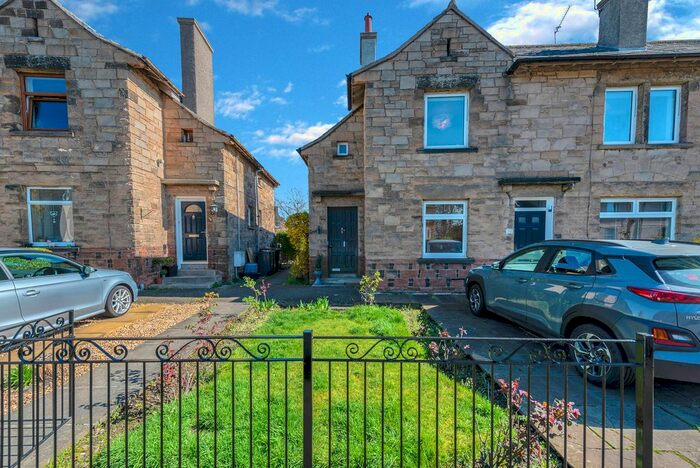 2 Bedroom Flat To Rent In Chesser Grove, Chesser, Edinburgh, EH14