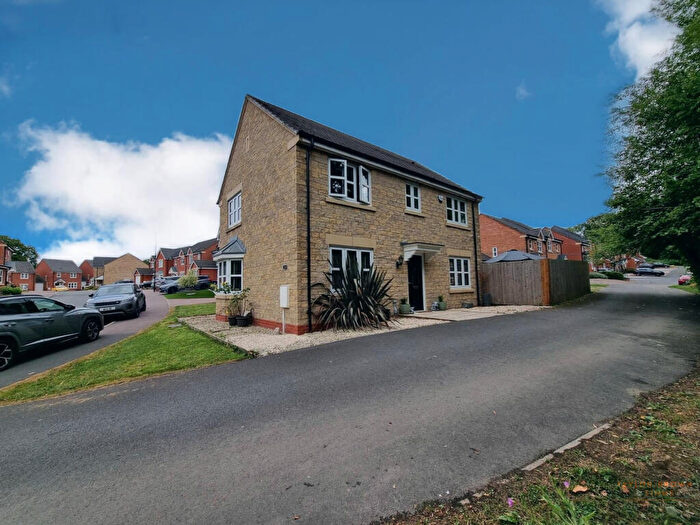 4 Bedroom Detached House For Sale In Clayton Ley Close, Alfreton, Derbyshire, DE55