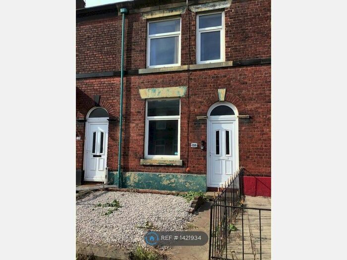 3 Bedroom Terraced House To Rent In Walshaw Road, Bury, BL8