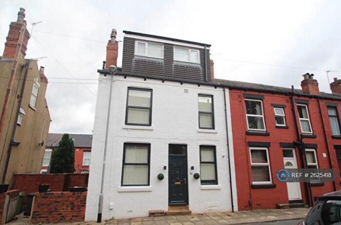 2 Bedroom Terraced House To Rent In Woodville Avenue, Horsforth, LS18