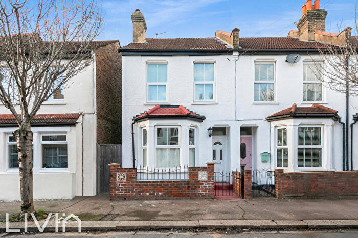 2 Bedroom Semi Detached House To Rent In Dominion Road, Croydon, Surrey, CR0