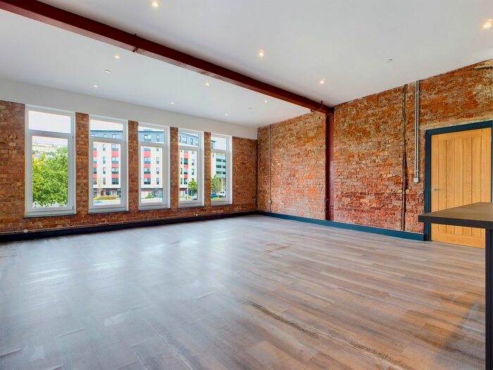 2 Bedroom Flat To Rent In Princess Way, City Centre, Swansea, SA1