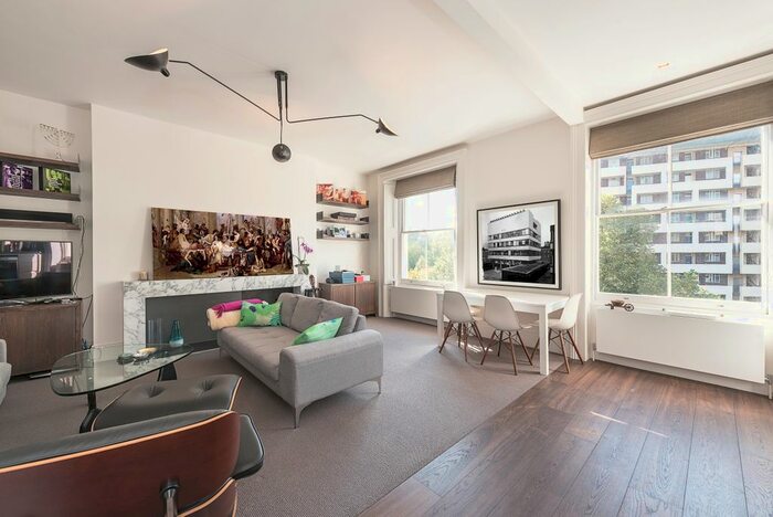 2 Bedroom Flat To Rent In Gloucester Terrace, London, W2