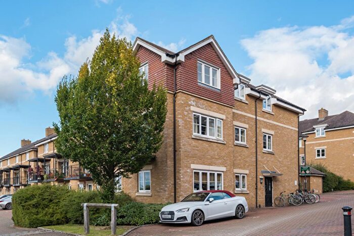 2 Bedroom Flat To Rent In McCabe Place, Headington, OX3