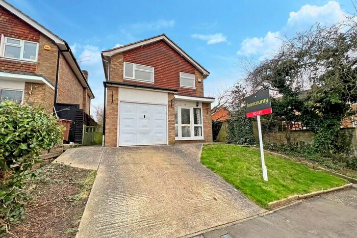 4 Bedroom Property To Rent In Longacre, Chelmsford CM1