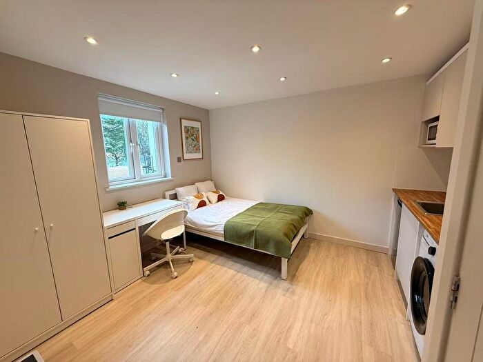 1 Bedroom Property To Rent In Culvert Road, London, SW11