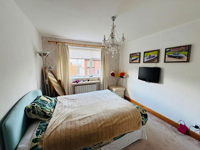 1 Bedroom Apartment For Sale In Santana, Brent Road, Shooters Hill, London, SE18